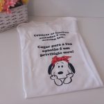 T-shirt Snoopy criticar