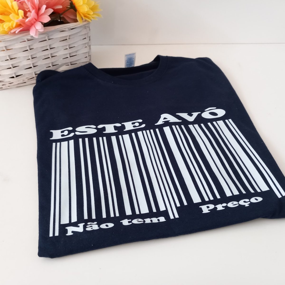 T-shirt Este Avô não tem preço - Image 1