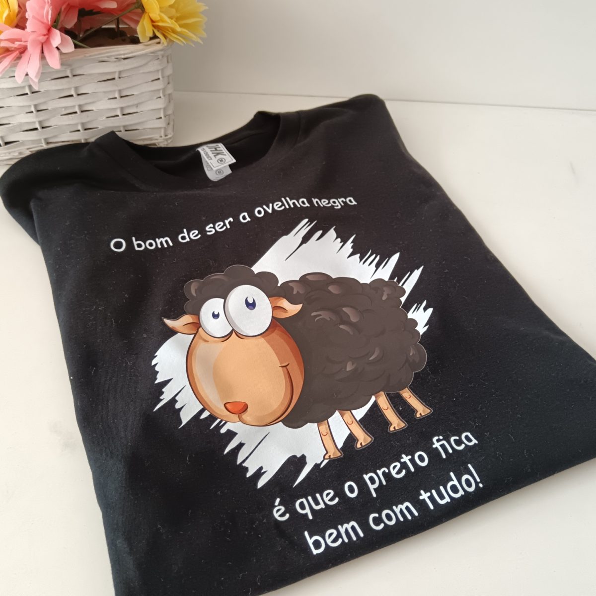 T-shirt Ovelha Negra - Image 1