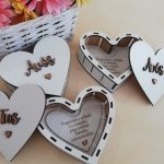 Caixa coração com anúncio